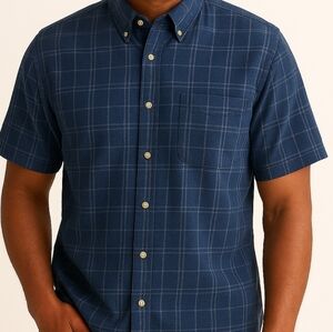 Van Huesen men's short sleeve shirt. 2 XL